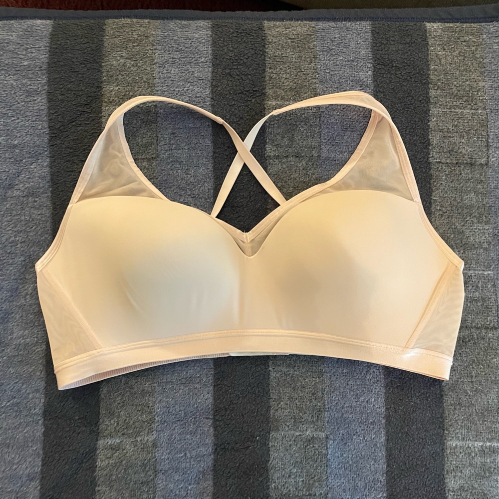 Victoria’s Secret Bra 40D no underwire